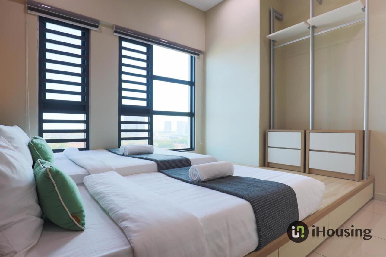 Ong Kim Wee Residence Melaka By I Housing Exterior foto